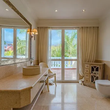 别墅 Maison Chatulle 阿德耶